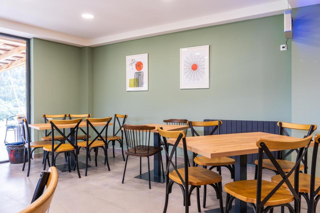Hotel Latveli Местія Екстер'єр фото