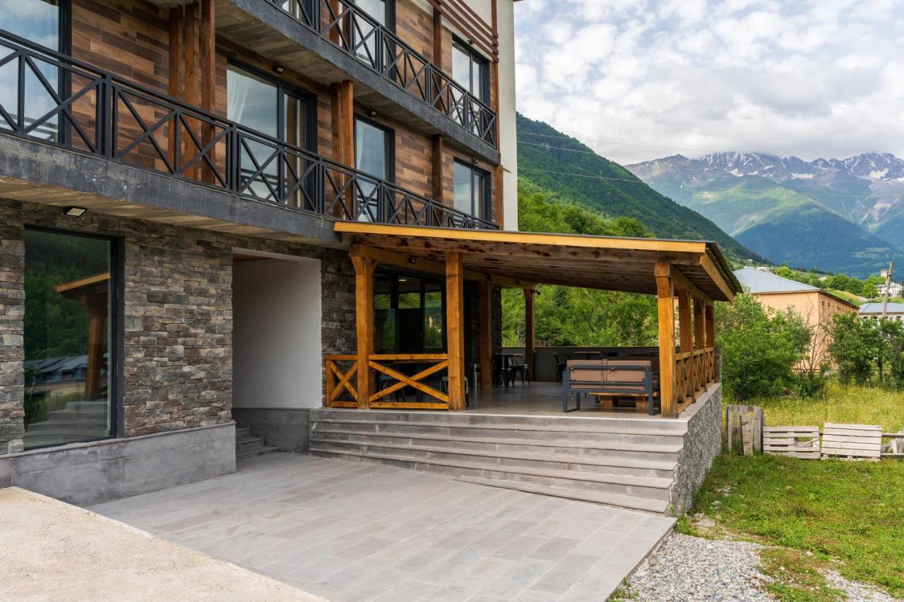 Hotel Latveli Местія Екстер'єр фото