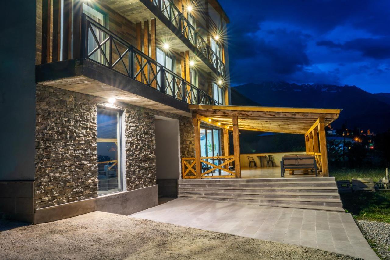 Hotel Latveli Местія Екстер'єр фото